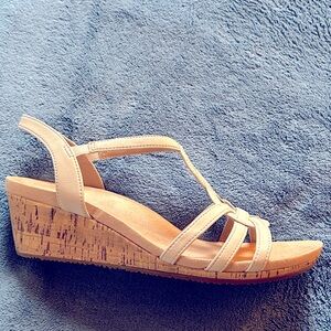 LIFESTRIDE Wedge Sandals NEW Cream SZ 11